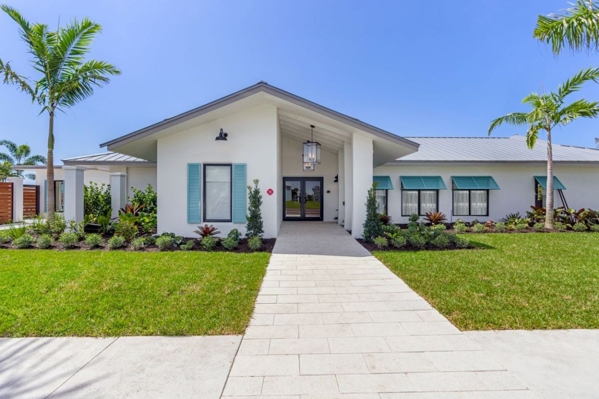 Beautiful home in Southwest Florida representing homeowners age 62 and older using a reverse mortgage to access home equity.