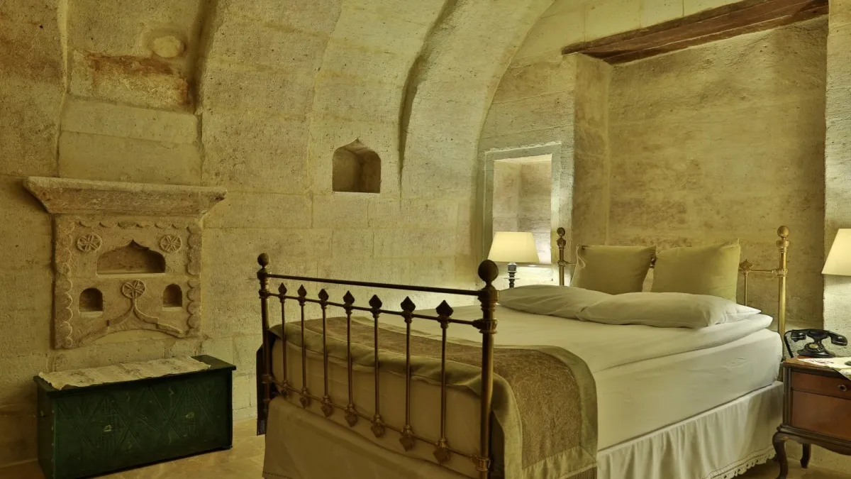 Deluxe single room at Yunak Evleri cave hotel for Inner and Outer Journey festival