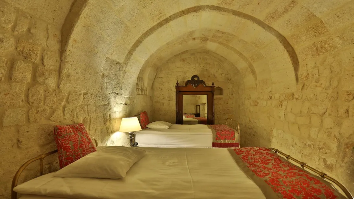 Deluxe double room 2