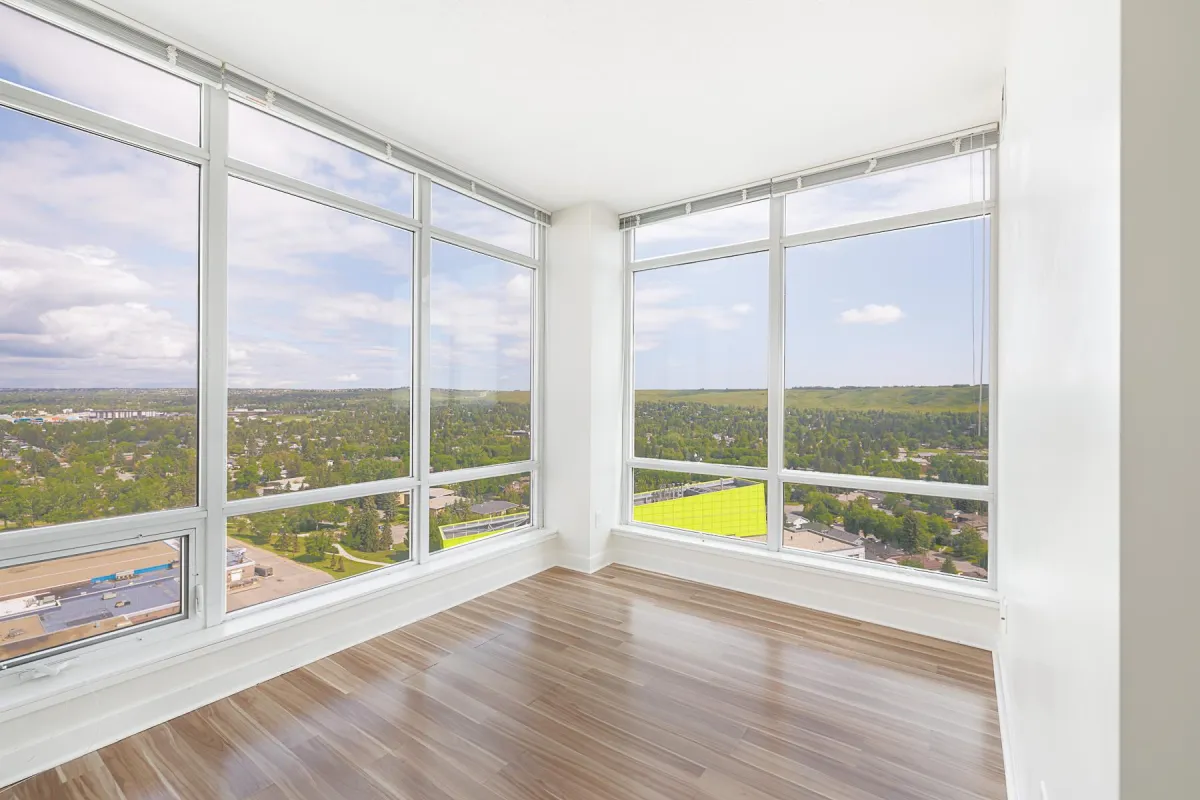 Brentwood, Calgary Condo for Sale - 2-Bed, 2-Bath in University City