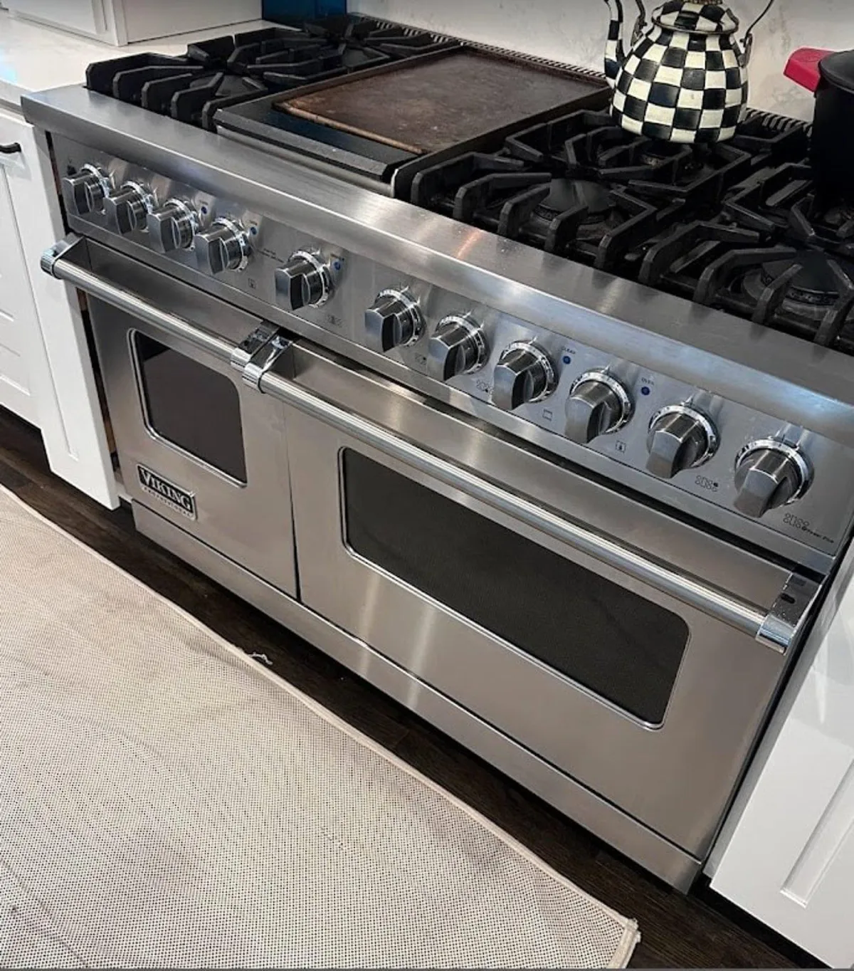 Commercial appliance repair services for restaurants in Maryland, including stoves and ovens.