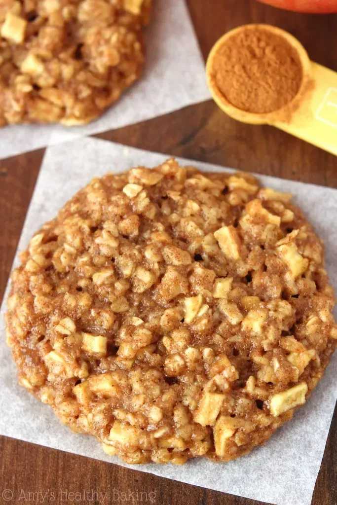 Apple Pie Oatmeal Cookies