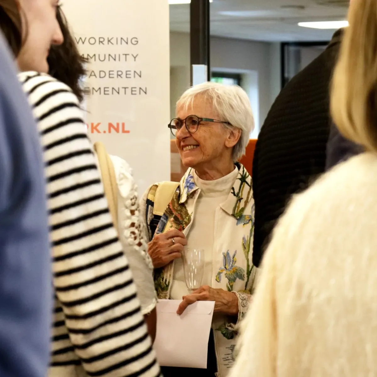 Ondernemers ontmoeten elkaar tijdens een kleinschalig Grow My Business mini-event