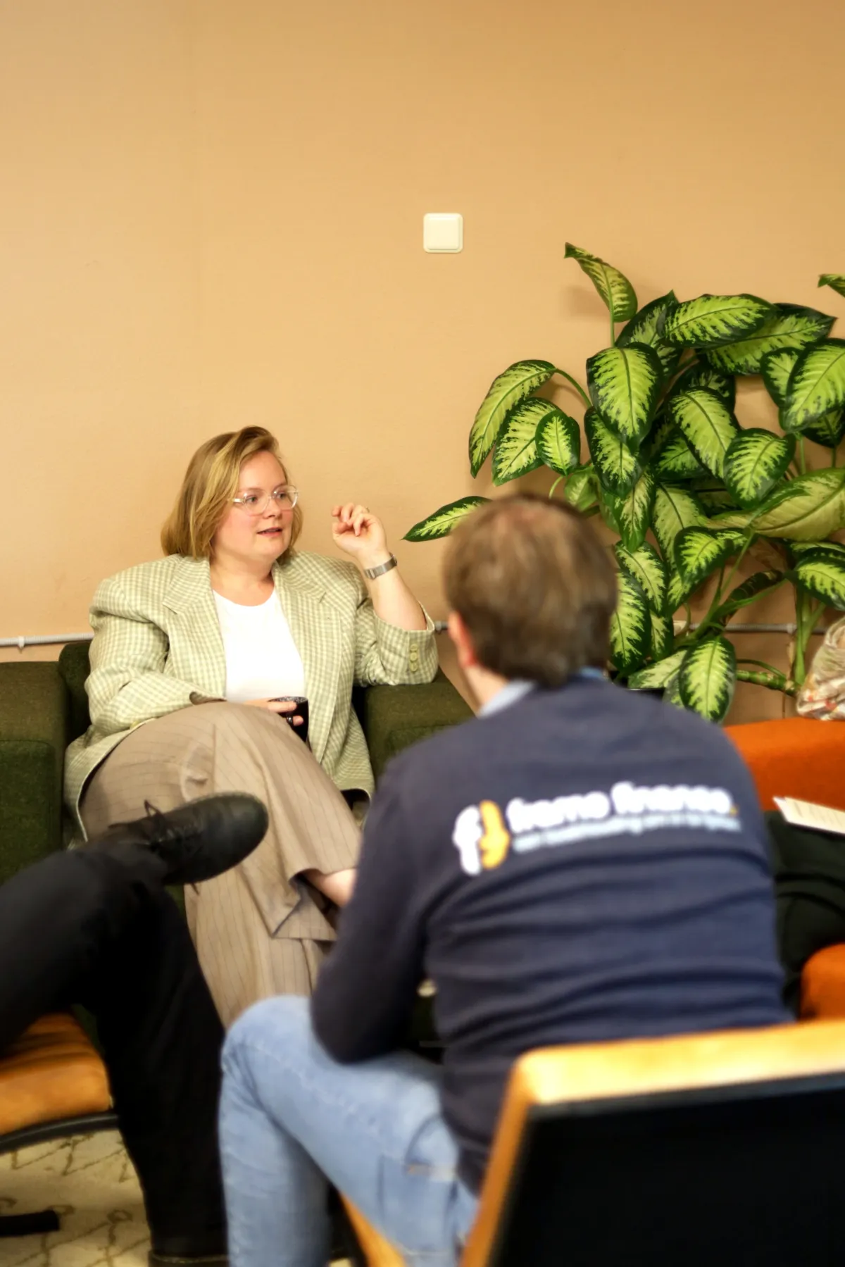 Ondernemers delen ervaringen en denken met elkaar mee tijdens Connect My Business