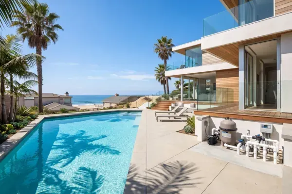  Pool Repair Hermosa Beach: What Breaks, What It Costs & Who to Call