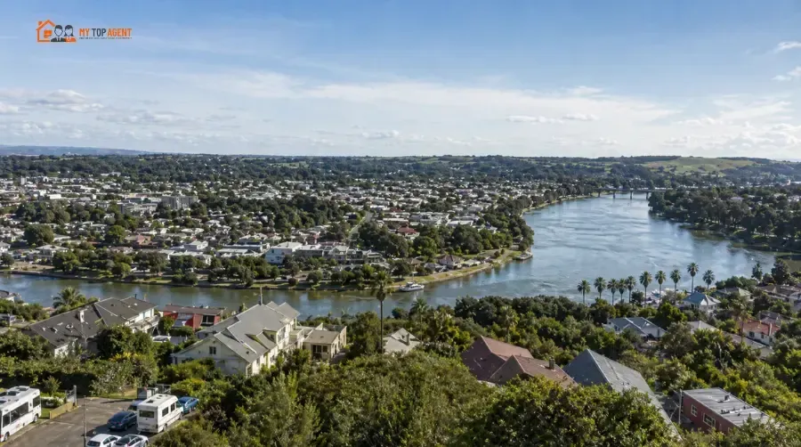Real Estate Agents Wanganui: How to Compare and Choose the Right Agent