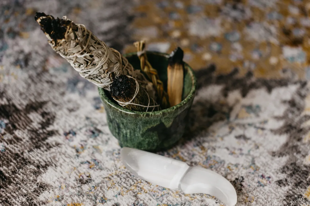 Hands-on energy healing