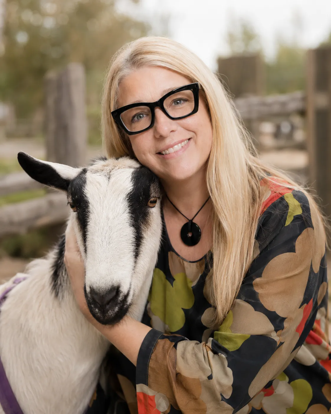 Raven Noel Animal Communicator with a husky