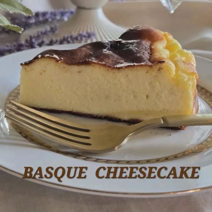 Vanilla cake topped with fresh strawberries and mixed berries, handcrafted bakery dessert