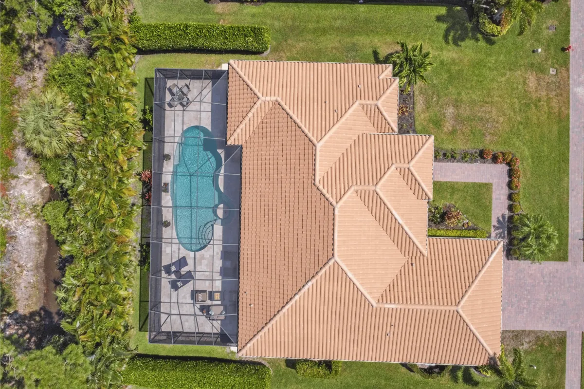 photo of birdseye view of screened pool cage in Tallahassee, FL 