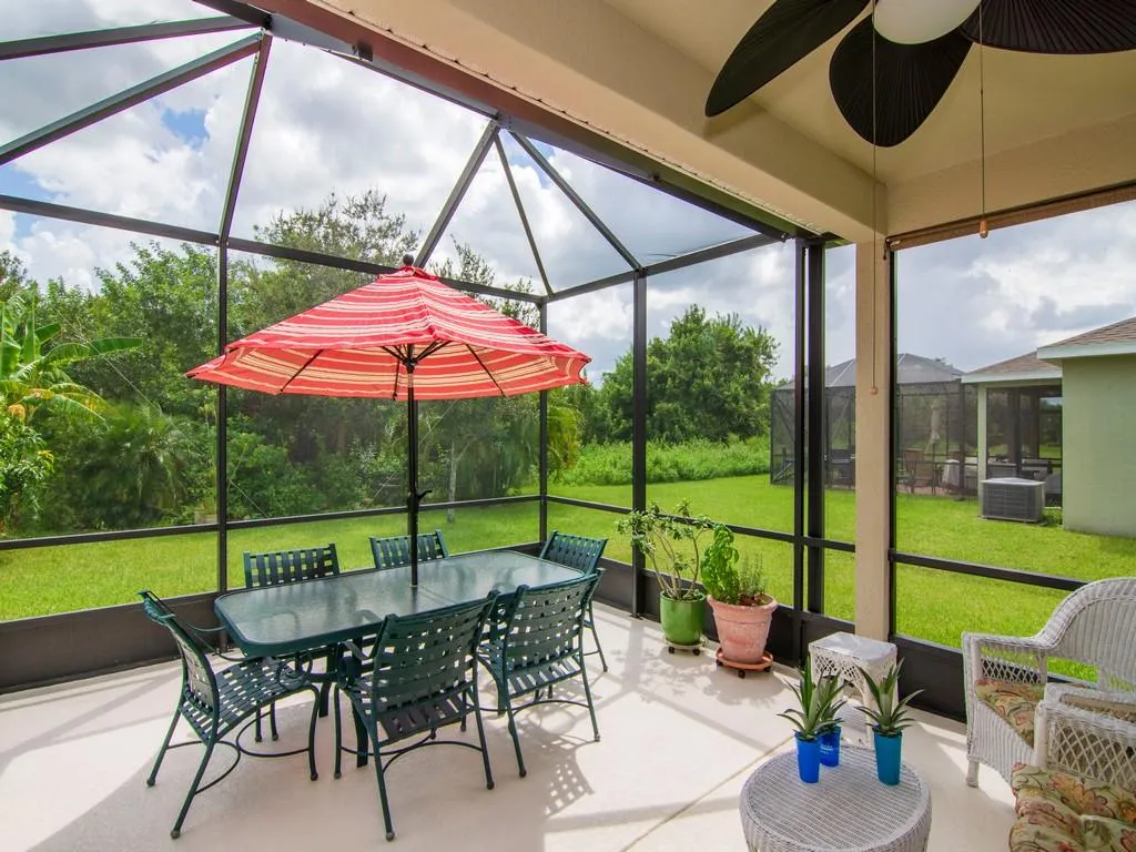 screened patio enclosure Tallahassee, FL