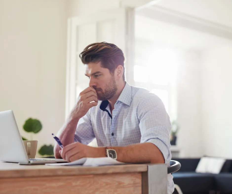 Mortgage lender managing loan process and communicating with agents in Maryville and Knoxville TN”