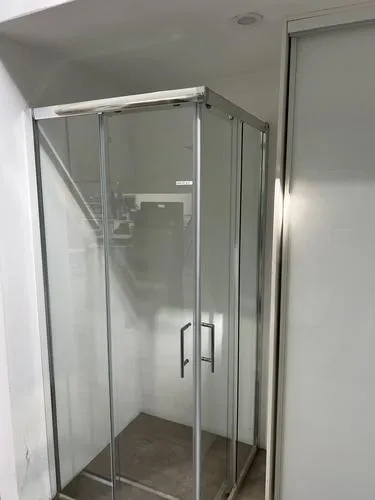  Shower Screen Installation