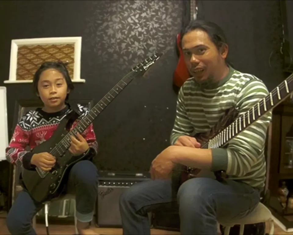  - Beginner Guitar Lessons, Guitar Lessons for Kids