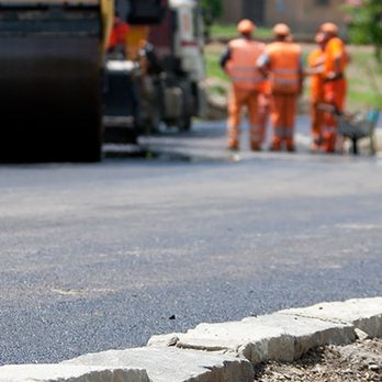 Knoxville Asphalt Install asphalt in Driveway