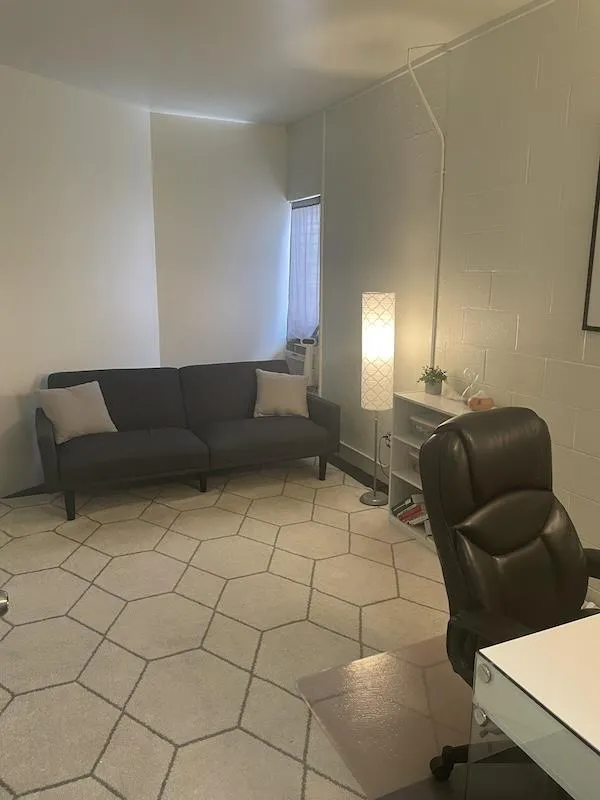 Dynamic Family Therapy Room with ile floors