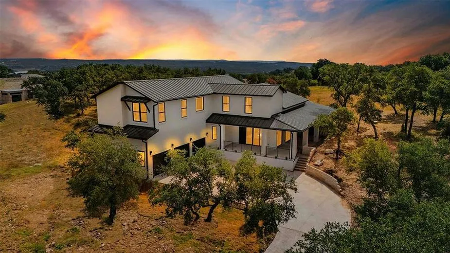 Finding the Perfect Lot for Your Custom Home: How Atlas Custom Homes Can Help