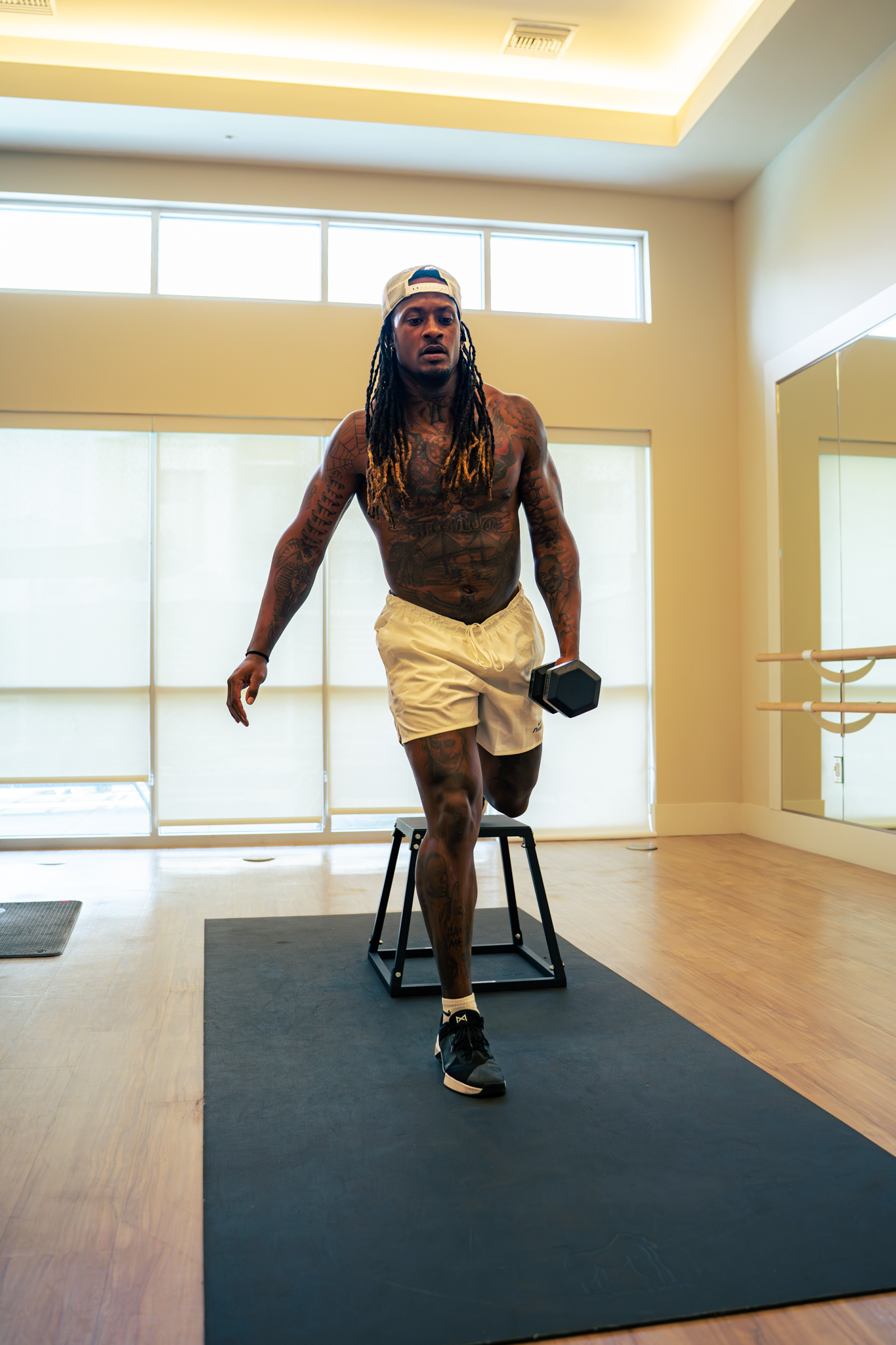 Desaturated athletic lifestyle preparation and nutrition strategy