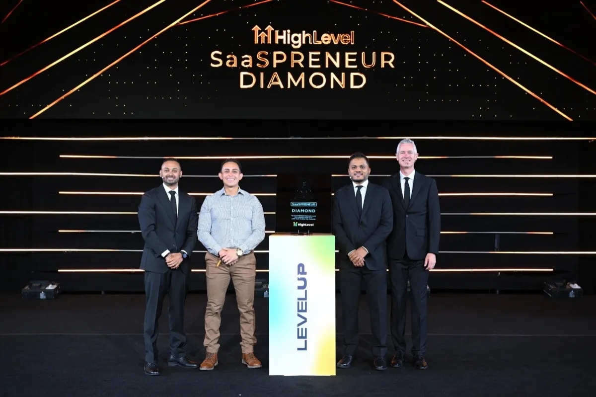 Jonathan Montoya with the HighLevel Diamond award