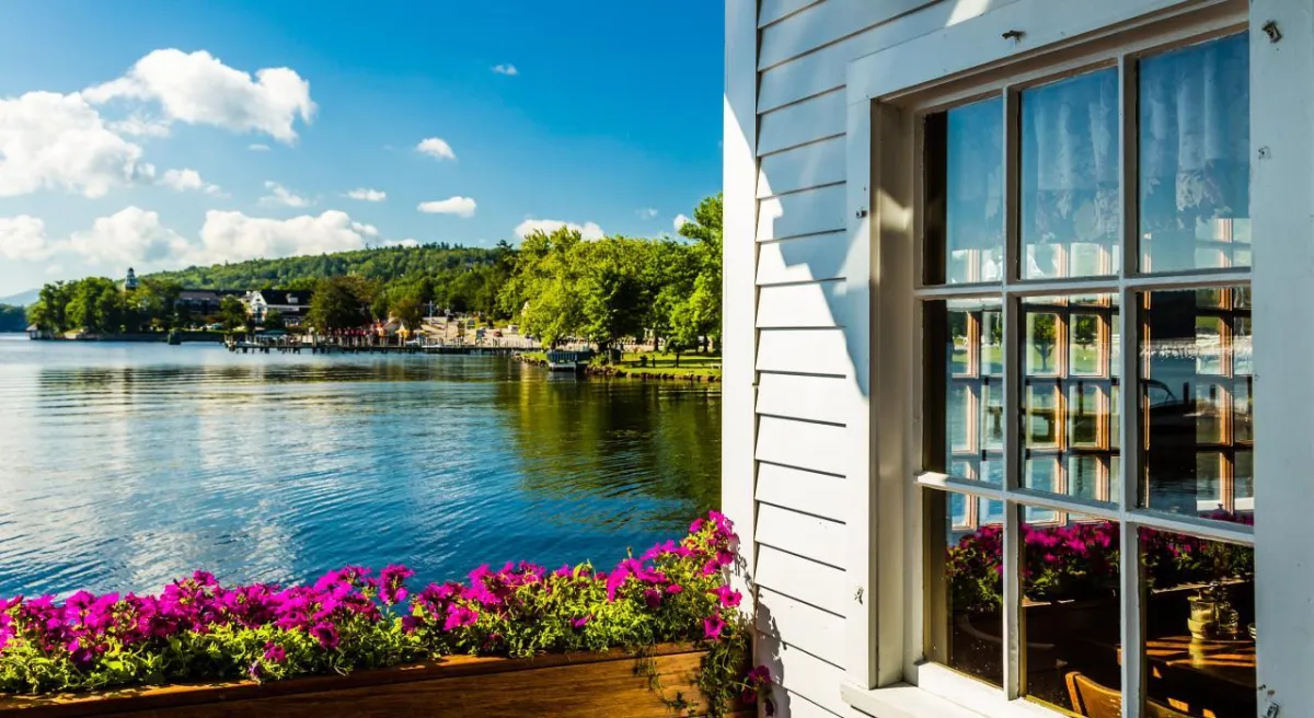 Lakefront deck with wide steps and non-slip surfacing on Lake Winnipesaukee in Laconia NH