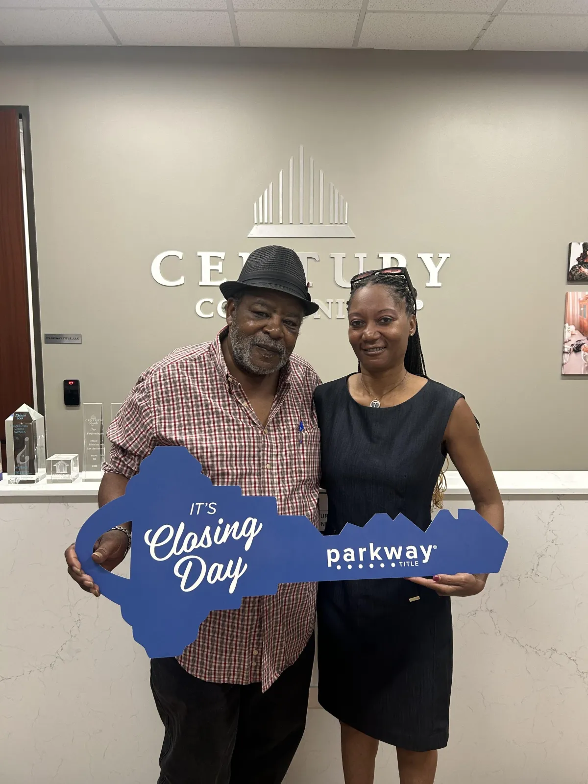 a rendering of a modern house with a swimming pool