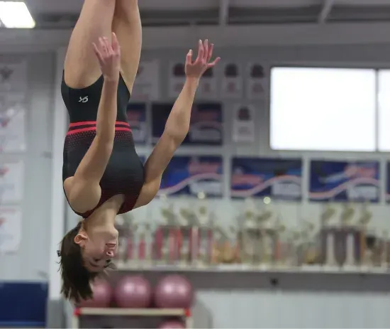 Kids gymnastics at Pinnacle Gymnastics in Medina Ohio