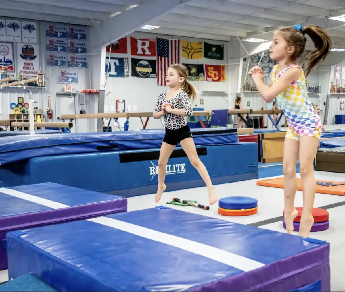 Kids gymnastics at Pinnacle Gymnastics in Medina Ohio