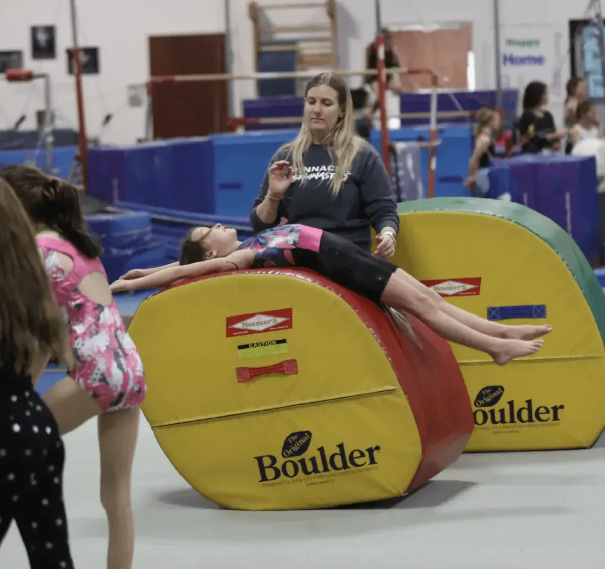 Kids gymnastics at Pinnacle Gymnastics in Medina Ohio