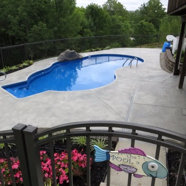 Stamped concrete pool deck