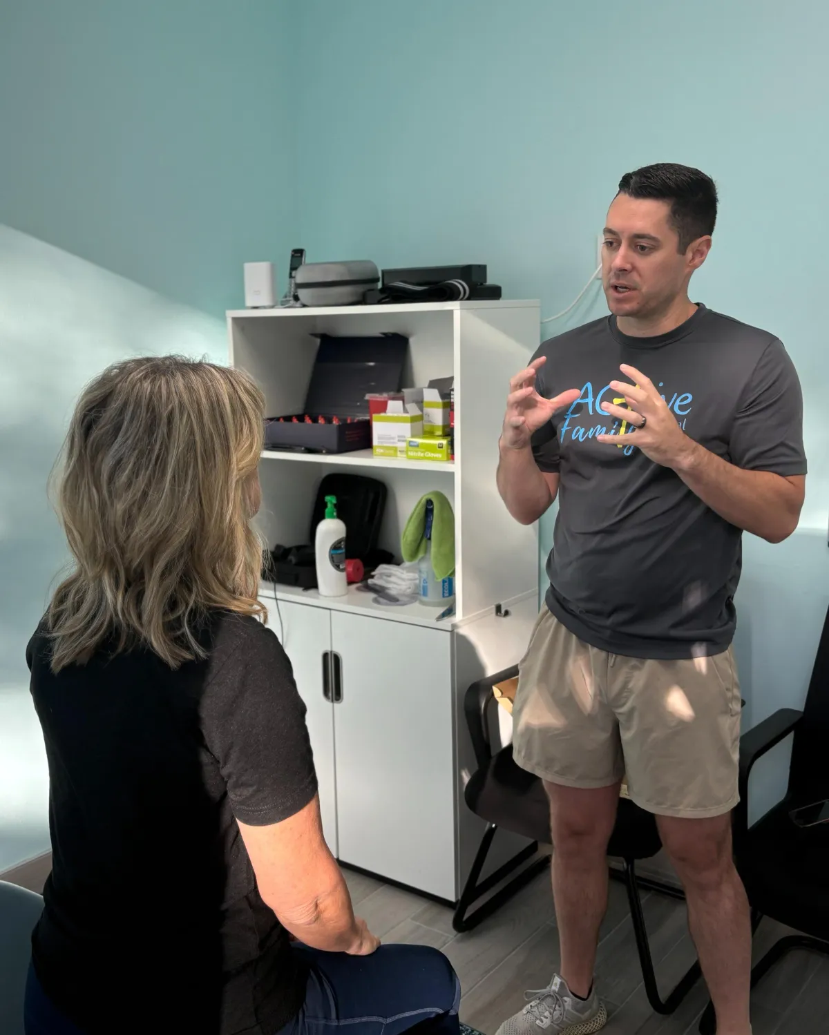 Owners of Active Family Physical Therapy with their family in Jacksonville Florida