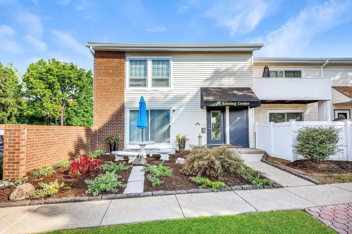 Allentown Concrete builds and installs Patio.