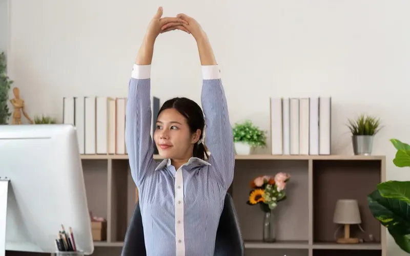 Top 5 Tips for Better Desk Posture