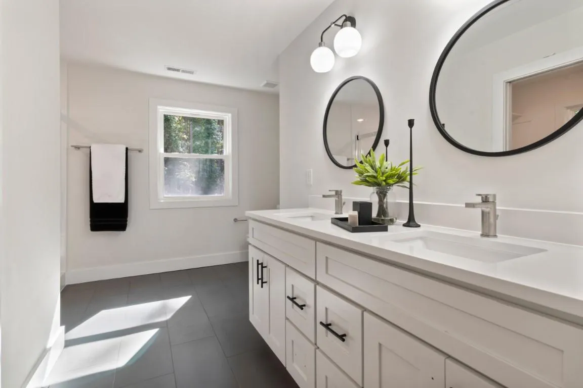Contact us for the best bathroom remodeling in Oregon