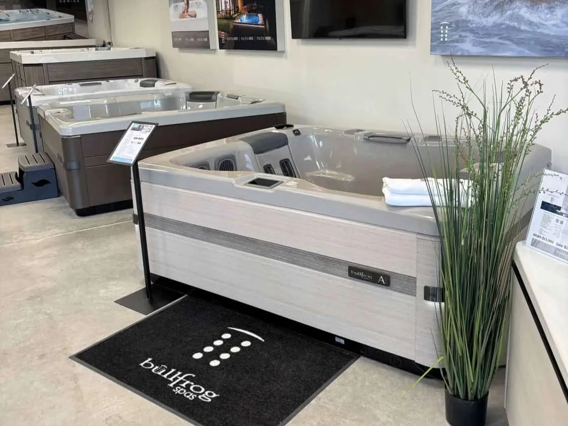 Bullfrog A8 Hot Tub
