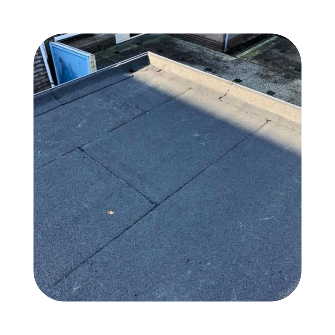 Allround Dak Specialist Veghel bitumen dakbedekking in uitvoering.