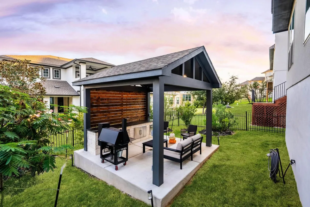 Amarillo Concrete builds and installs patio