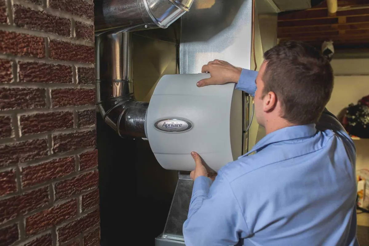 photo of heating repair expert
