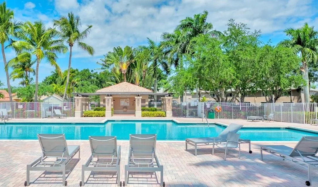 Real Estate Florida HousebyPedro