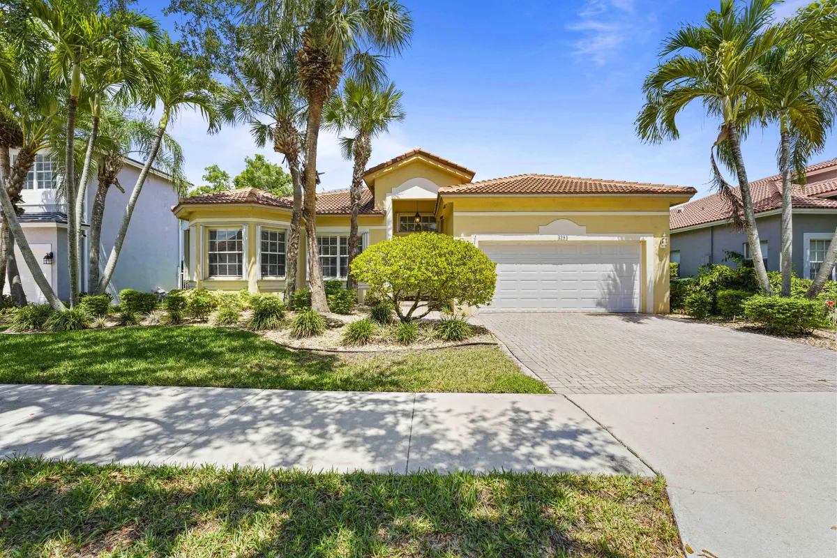 Real Estate Florida HousebyPedro
