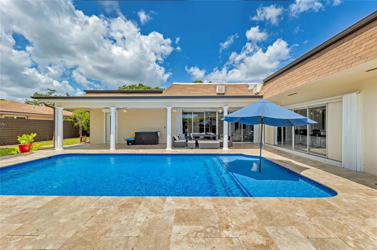 Real Estate Florida HousebyPedro