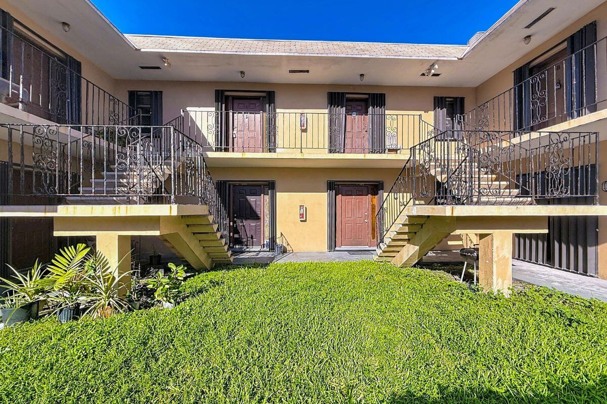 North Miami Beach apartments for rent