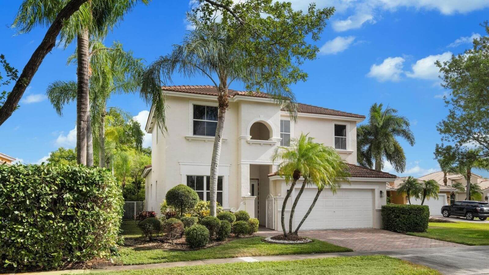 Front view of 3 bedroom home for rent in Miramar FL