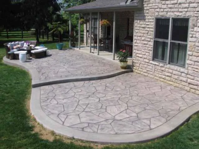 Maryland Heights Concrete builds patios..