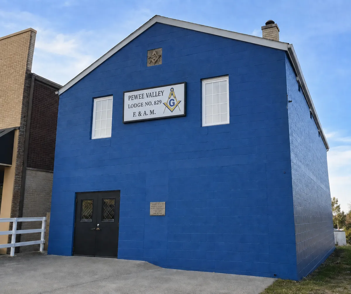 Pewee Valley Lodge No. 829 on Railroad Avenue, Crestwood, Kentucky