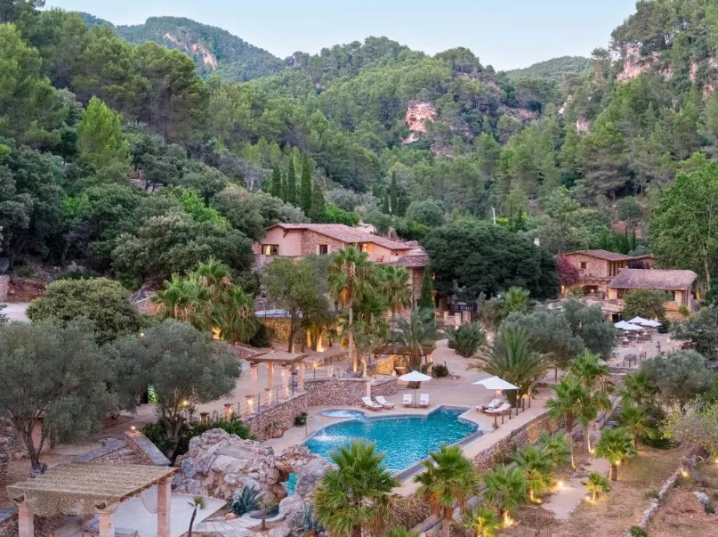 luxury babymoon hotel