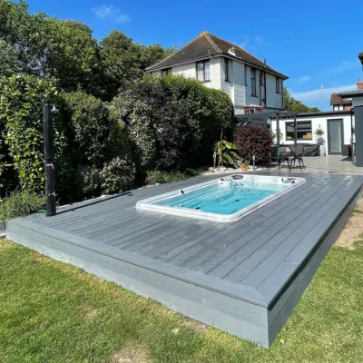 hot tub surround in garlinge