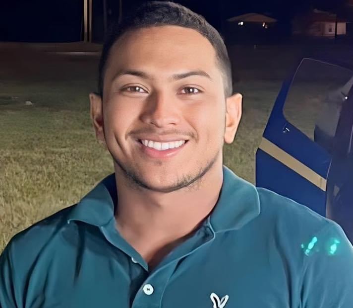 ELVIS ESCOTO