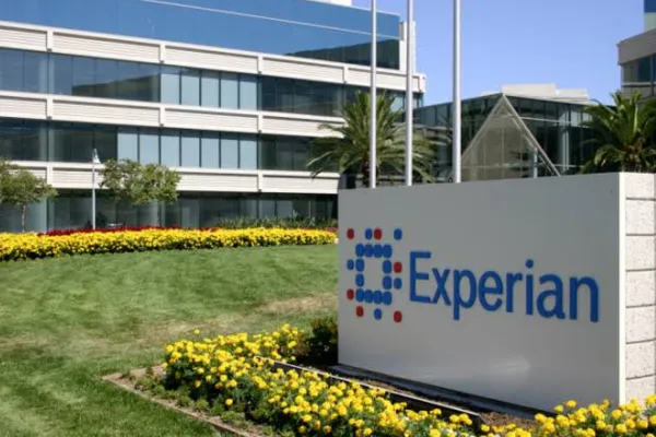 How to Remove Personal Information from Your Experian Credit Report