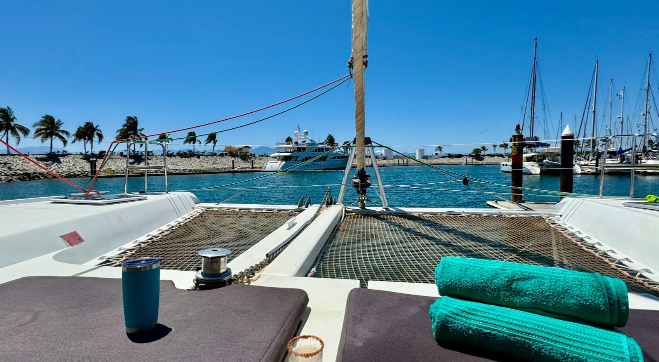 Oceanis 55 deck and lounging area