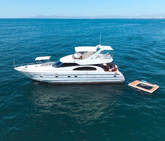 Oceanis 55 luxury interior